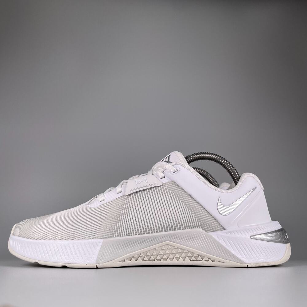 Nike Metcon 9 Women's 9 White CrossFit Training Gym Shoes Athletic Sneakers EUC